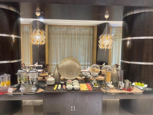 Three Bedroom Apartment Near Al Majaaz Splash Park 19 Luxury Bookings
