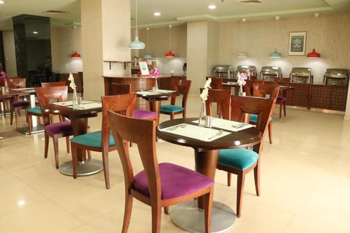 Studio Apartment Near by Day To Day Al Karama Ab 23 Luxury Bookings