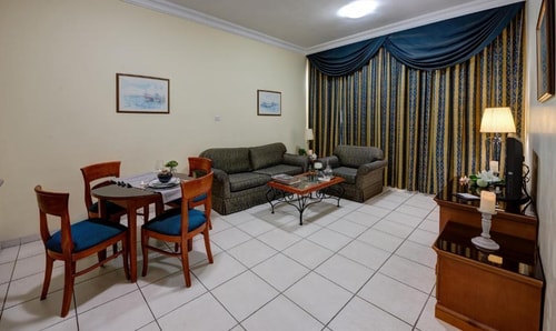 One Bedroom Apartment Near Grand Emirates Market 19 Luxury Bookings