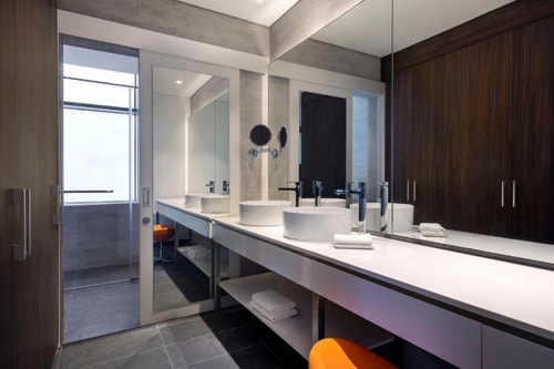 King Suite Near DXB Airport By Luxury Bookings 24 Luxury Bookings