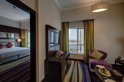 Studio Apartment Near Damac Cresent Towers A 7 Luxury Bookings