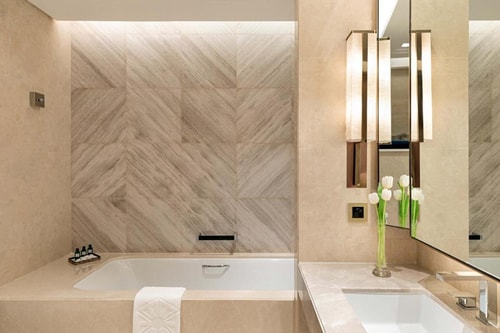 Luxury Resort King Room In Palm Jumeirah 28 Luxury Bookings