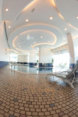 Three Bedroom Apartment near Mina Seyahi Beach 14 Luxury Bookings