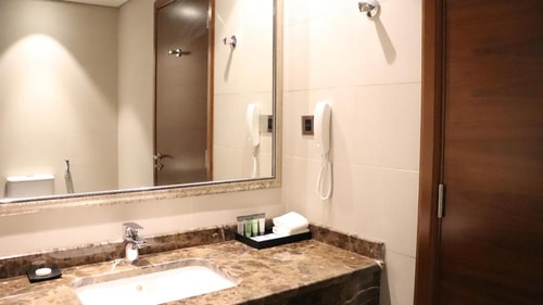 Two Bedroom Apartment Near by House of Golden Tea 21 Luxury Bookings