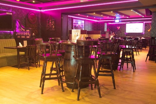 Superior Room Near Go Fresh Supermarket 10 Luxury Bookings