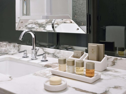 Executive King Suite Near Filli Cafe Media City 26 Luxury Bookings