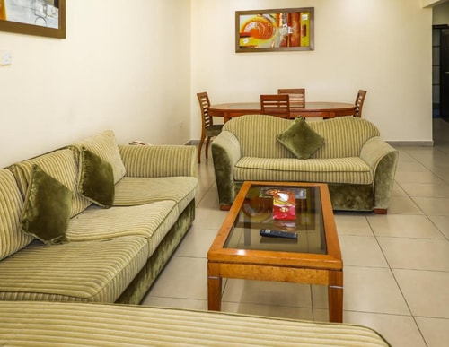One Bedroom Suite Near Manhattan Avenue 11 Luxury Bookings