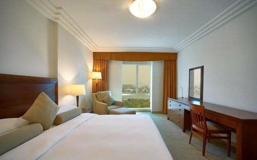 Four Bedroom Apartment Near fashion Club 16 Luxury Bookings