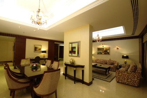 Superior Room Near Workshop Café 10 Luxury Bookings