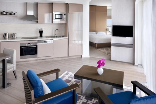 Three Bedroom Apartment Near Health Metro Station 24 Luxury Bookings
