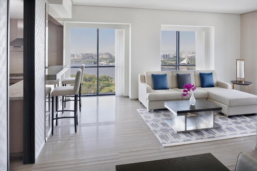 Three Bedroom Apartment Near Health Metro Station 25 Luxury Bookings