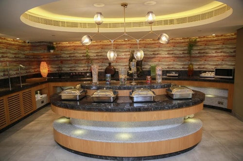 Standard Room Near Al Rigga Metro Station Ac 8 Luxury Bookings