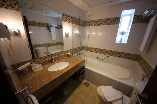 Studio Apartment Near BurJuman 22 Luxury Bookings