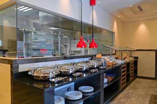 1 Bedroom Apartment Near Fujaira Exhibition Center 17 Luxury Bookings