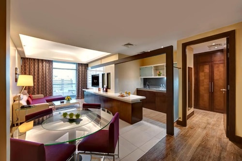 One Bedroom Suite Near Deira City Centre Metro Ab 5 Luxury Bookings