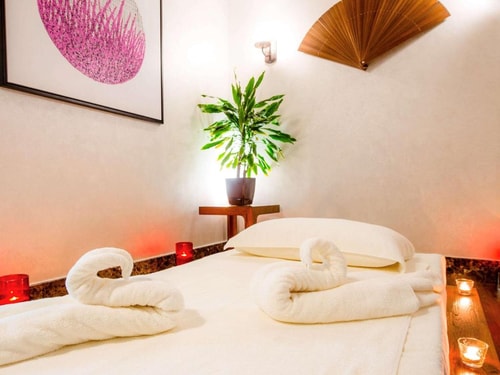 Standard Room Near ADNOC Service Station 14 Luxury Bookings