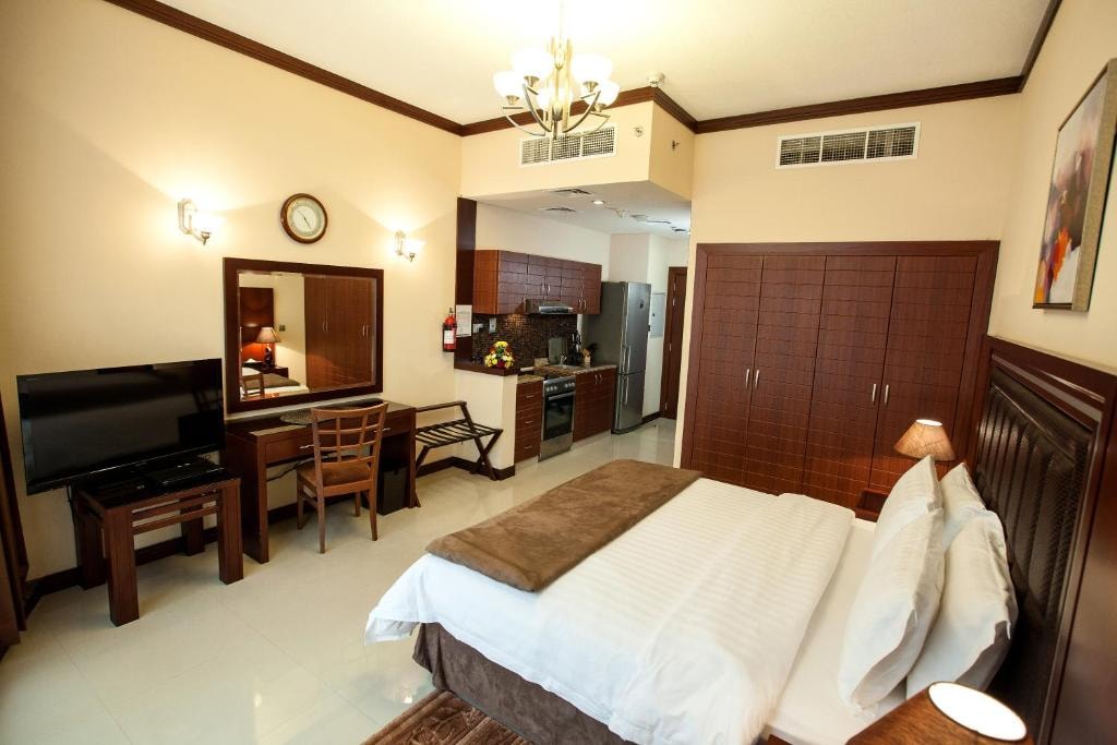 Executive Studio Apartment Near Al Maya Market Luxury Bookings