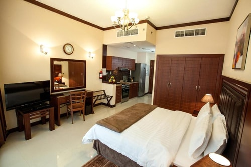 Executive Studio Apartment Near Al Maya Market 0 Luxury Bookings