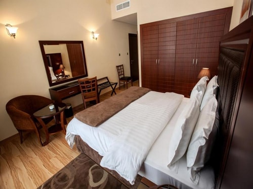 Executive Studio Apartment Near Al Maya Market 17 Luxury Bookings