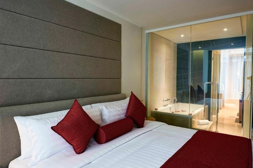 Superior Kind or Twin Room Near City Center Deira 18 Luxury Bookings