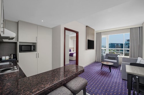 Executive Suite Near To Burj Khalifa Metro Dubai 4 Luxury Bookings