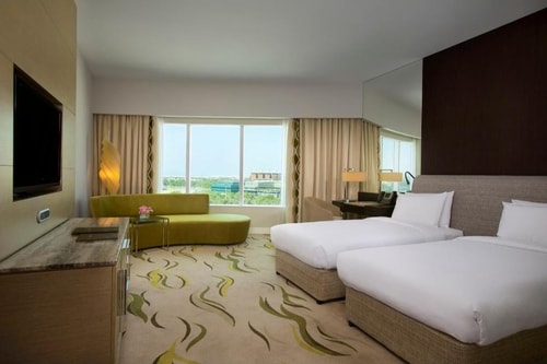 Superior King Or Twin Room Near Old Airport Park 1 Luxury Bookings