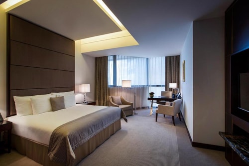 Studio Apartment Near Stop and Pick Hypermarket 1 Luxury Bookings