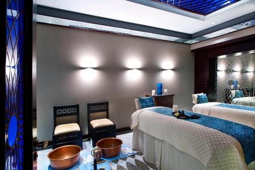 Deluxe Room Near Stop & Pick Hypermarket 7 Luxury Bookings