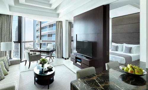 1 Bedroom Apartment Near Stop & Pick Hypermarket 1 Luxury Bookings