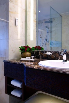 1 Bedroom Apartment Near Stop & Pick Hypermarket 6 Luxury Bookings