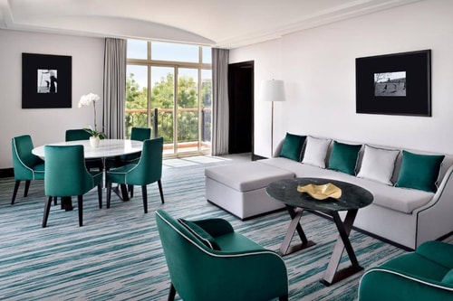 Junior Suite Near Dubai International Academy 14 Luxury Bookings