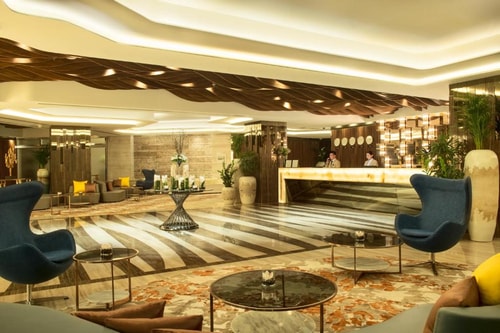 Executive Suite Near Cafe Delices Marasi Drive 7 Luxury Bookings