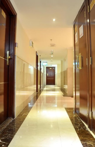 Standard King Or Twin Room Near Deira Clocktower 8 Luxury Bookings