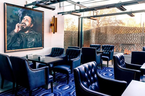 Deluxe Queen Room Near The Wellness Lab LON 7 Luxury Bookings