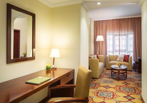 Executive Suite Near Viva Supermarket 4 Luxury Bookings