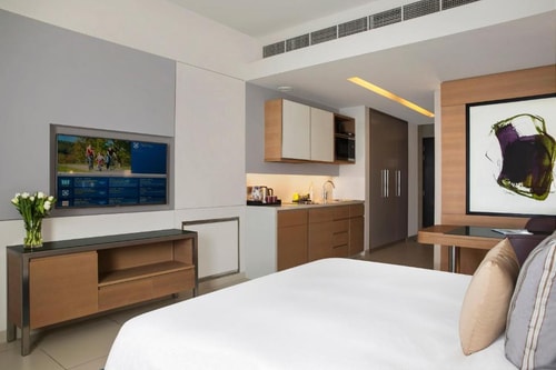 Studio Apartment Near Abu Dhabi Exhibition Centre 1 Luxury Bookings