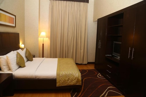 Studio Apartment Near Wemart Hypermarket 1 Luxury Bookings