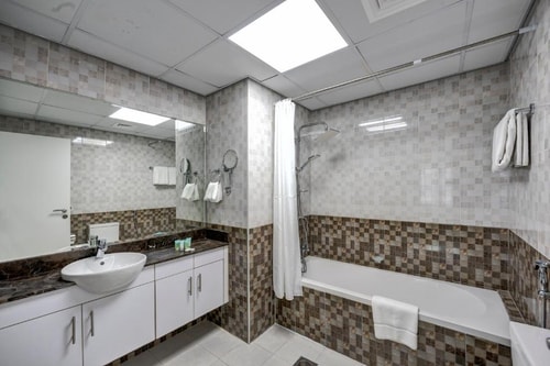 Two Bedroom Apartment Near Arenco Tower 9 Luxury Bookings