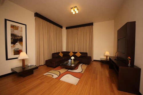 One Bedroom Apartment Near Day To Day 4 Luxury Bookings
