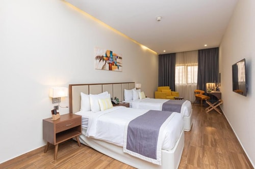 Deluxe Room Near New West Zone Market Ab 16 Luxury Bookings