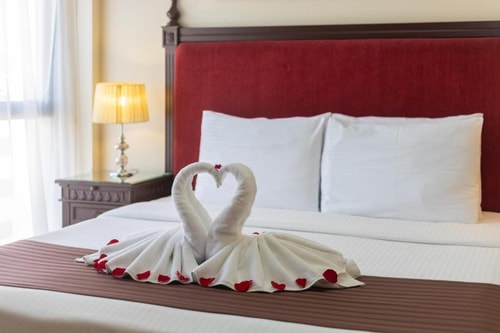1 Bedroom Apartment Near Mashreq Metro Dubai 4 Luxury Bookings