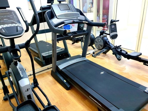 Executive Suite Near Dubai Snooker Club 21 Luxury Bookings
