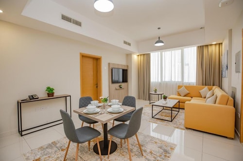 One Bedroom Apartment Near National Supermarket 4 Luxury Bookings