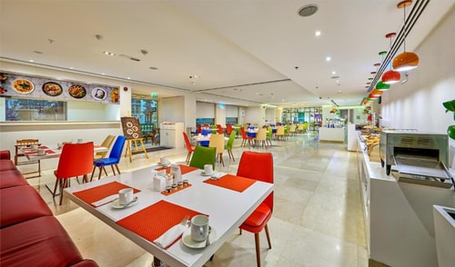 Luxury Deluxe Room Near Sheraton JBR Hotel 11 Luxury Bookings