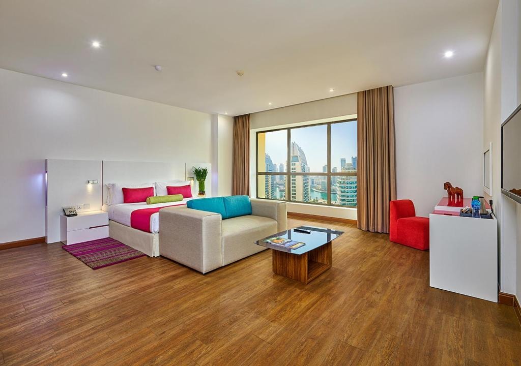 Luxury Deluxe Room Near Sheraton JBR Hotel Luxury Bookings