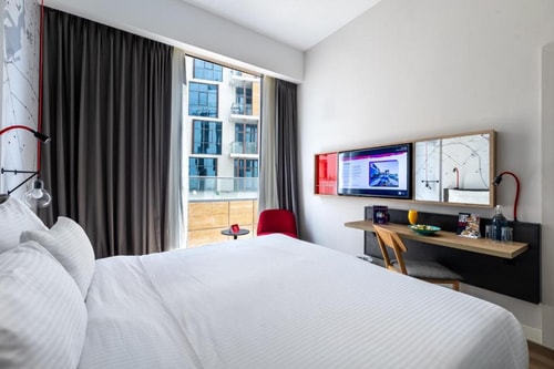 Standard City View Room Near Jaddaf Metro Station 1 Luxury Bookings