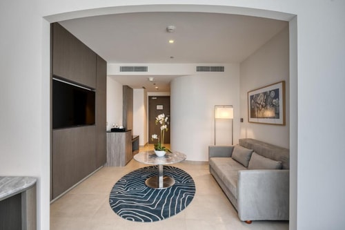 Luxury Classic Room In JVC Walk to Five JVC Hotel 18 Luxury Bookings