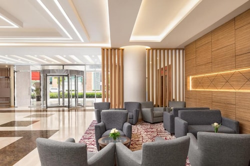 1 Bedroom Suite Near Reef Mall By Luxury Bookings 12 Luxury Bookings