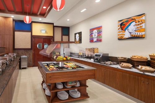 1 Bedroom Suite Near Reef Mall By Luxury Bookings 11 Luxury Bookings