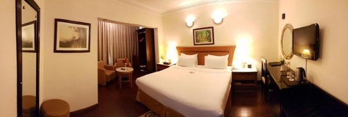 Suite Room Near AL Ghurair Mall by LB 8 Luxury Bookings